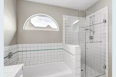 7713 S Cove Drive, Sacramento, CA 95831 - Photo 37