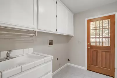 7713 S Cove Drive, Sacramento, CA 95831 - Photo 43
