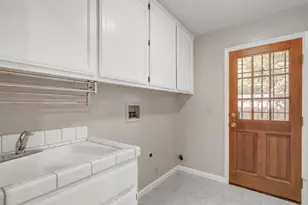 7713 S Cove Dr, Sacramento, CA 95831 - Photo 43