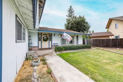 9607 Windham Court, Stockton, CA 95209 - Photo 5
