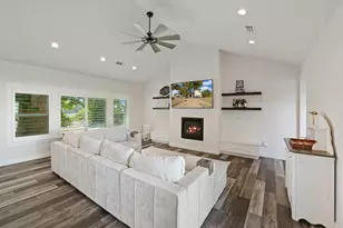 21379 N Mann Rd, Acampo, CA 95220 - Photo 15