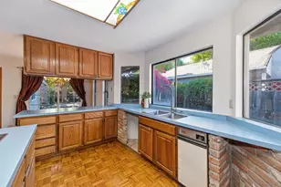 1733 38th St, Sacramento, CA 95816 - Photo 13