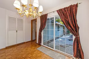 1733 38th St, Sacramento, CA 95816 - Photo 17