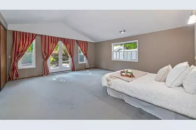 1733 38th Street, Sacramento, CA 95816 - Photo 19