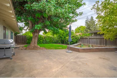 740 Monroe Avenue, Los Banos, CA 93635 - Photo 41