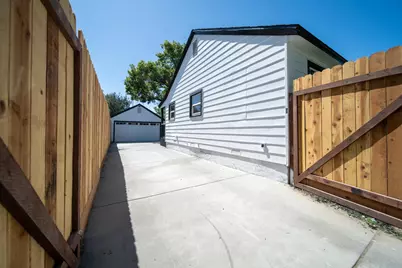 405 Santa Barbara Avenue, Modesto, CA 95354 - Photo 13