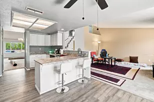 5957 Sawyer Cir, Sacramento, CA 95823 - Photo 17