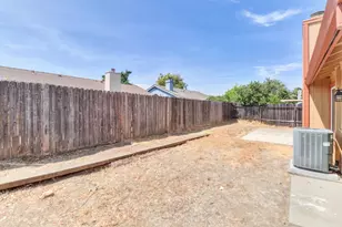 5957 Sawyer Cir, Sacramento, CA 95823 - Photo 31