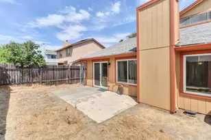 5957 Sawyer Cir, Sacramento, CA 95823 - Photo 33