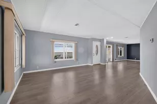 Calle Margarita, Elk Grove, CA 95624 - Photo 9
