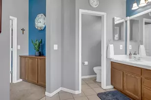 9489 Rossport Way, Elk Grove, CA 95624 - Photo 35