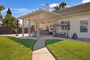 9489 Rossport Way, Elk Grove, CA 95624 - Photo 47