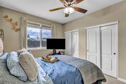 7920 Iona Way, Sacramento, CA 95828 - Photo 27
