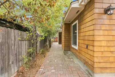 3736 Laguna Way, Sacramento, CA 95864 - Photo 13
