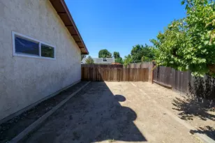 3161 Linfield Ct, Turlock, CA 95382 - Photo 45