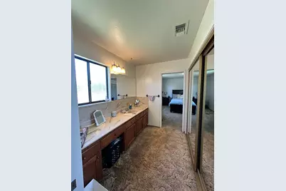 10201 Pringle Avenue, Galt, CA 95632 - Photo 5
