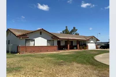 10201 Pringle Avenue, Galt, CA 95632 - Photo 1