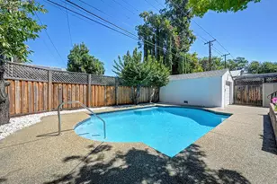 4329 I St, Sacramento, CA 95819 - Photo 37