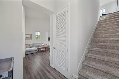 450 Tailoff Lane, Sacramento, CA 95818 - Photo 19