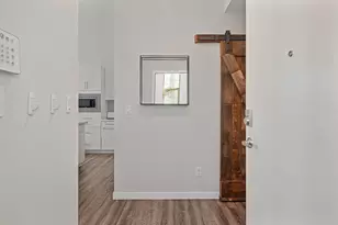 450 Tailoff Ln, Sacramento, CA 95818 - Photo 7