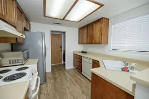 3609 Thomas More Way, Modesto, CA 95356 - Photo 17