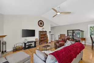 4724 Courtland Ln, Carmichael, CA 95608 - Photo 9