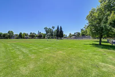 4045 Esperanza Drive, Sacramento, CA 95864 - Photo 57
