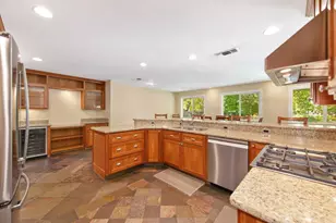 4045 Esperanza Dr, Sacramento, CA 95864 - Photo 11