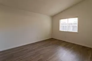 8208 Cottonfield Way, Sacramento, CA 95828 - Photo 9