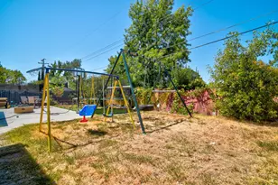 5013 Dewey Dr, Fair Oaks, CA 95628 - Photo 25