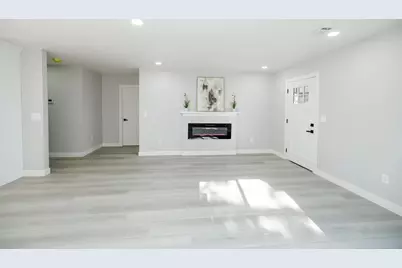408 Palm Avenue, Modesto, CA 95350 - Photo 11