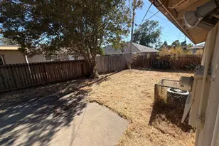 2172 Kirk Way, Sacramento, CA 95822 - Photo 11