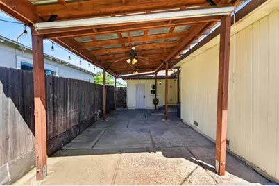 4960 Bradford Drive, Sacramento, CA 95820 - Photo 41