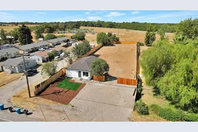 5486 Feather River Boulevard, Linda, CA 95961 - Photo 23