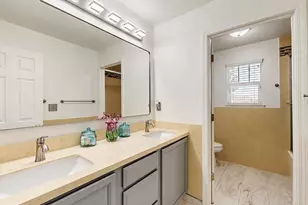 206 River Pointe Dr, Waterford, CA 95386 - Photo 25