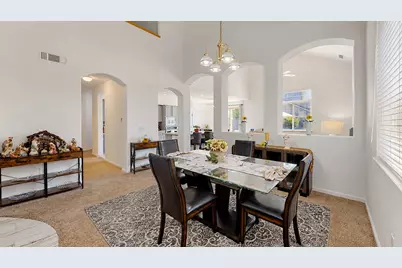 206 River Pointe Drive, Waterford, CA 95386 - Photo 9