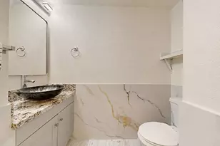206 River Pointe Dr, Waterford, CA 95386 - Photo 23