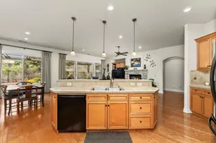 755 Stonemill Dr, Folsom, CA 95630 - Photo 19