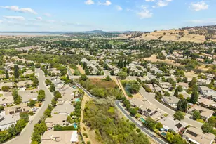 755 Stonemill Dr, Folsom, CA 95630 - Photo 37