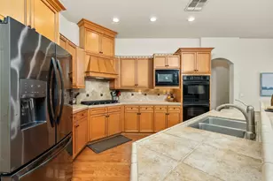 755 Stonemill Dr, Folsom, CA 95630 - Photo 17