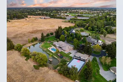 9019 Poplar Hollow Way, Elk Grove, CA 95624 - Photo 85