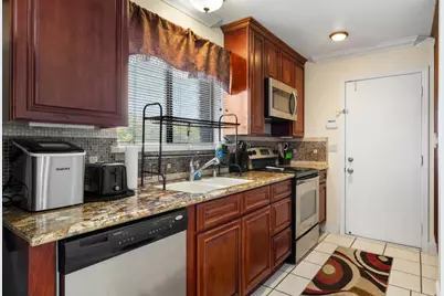 9019 Poplar Hollow Way, Elk Grove, CA 95624 - Photo 55