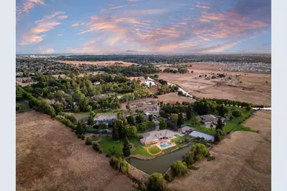 9019 Poplar Hollow Way, Elk Grove, CA 95624 - Photo 93