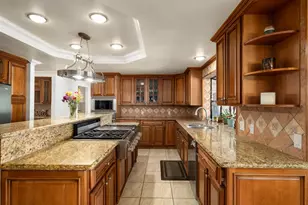 9019 Poplar Hollow Way, Elk Grove, CA 95624 - Photo 19