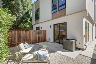 2713 Democracy Alley, Sacramento, CA 95816 - Photo 37