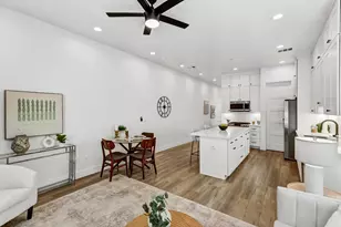 2713 Democracy Alley, Sacramento, CA 95816 - Photo 15