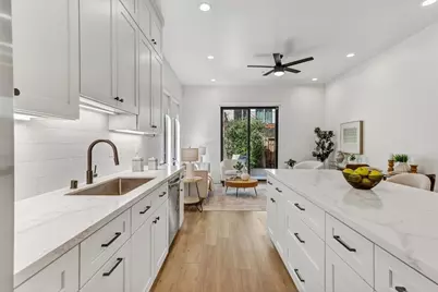 2713 Democracy Alley, Sacramento, CA 95816 - Photo 7