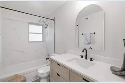 6824 Oaklawn Way, Fair Oaks, CA 95628 - Photo 17
