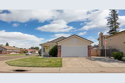 894 Strathaven Way, Galt, CA 95632 - Photo 3