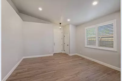 894 Strathaven Way, Galt, CA 95632 - Photo 11
